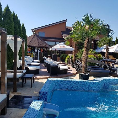Rixo'S Guesthouse Cîrcea Dış mekan fotoğraf
