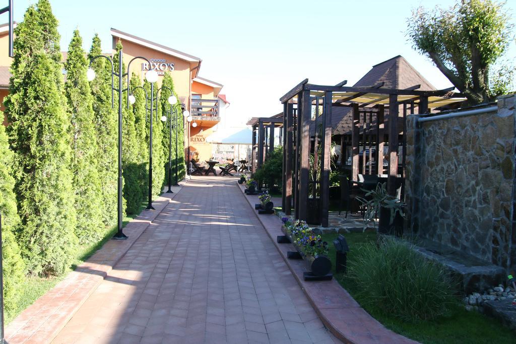Rixo'S Guesthouse Cîrcea Dış mekan fotoğraf