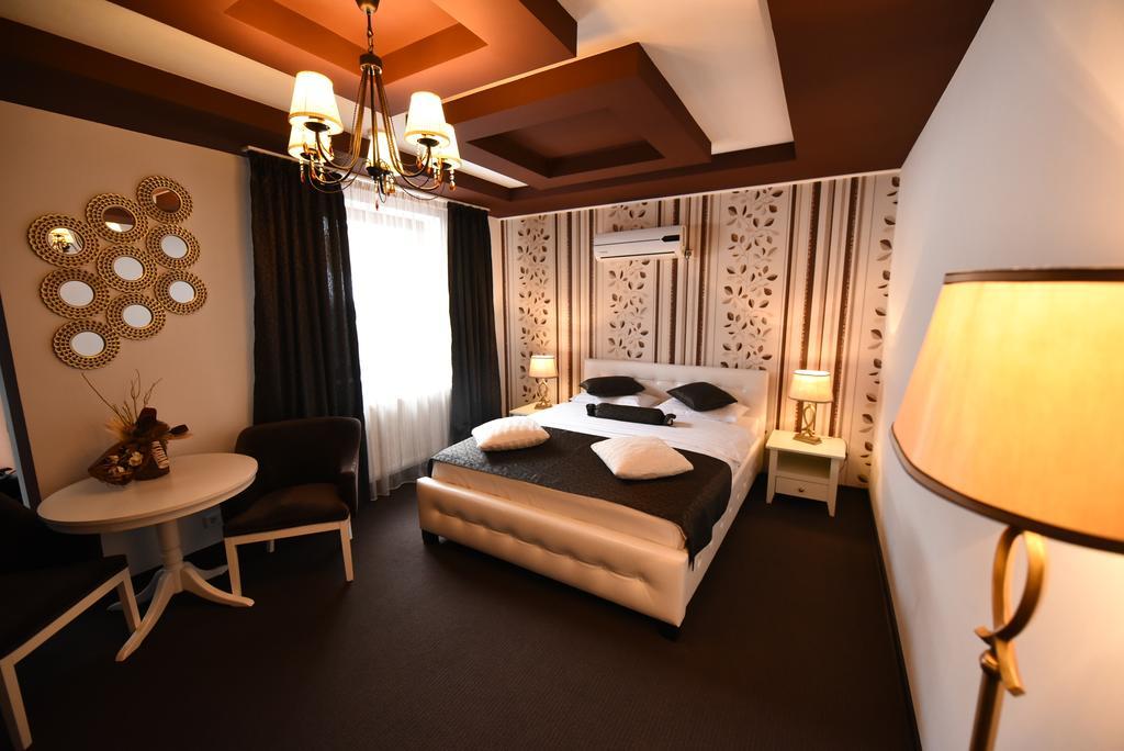 Rixo'S Guesthouse Cîrcea Dış mekan fotoğraf