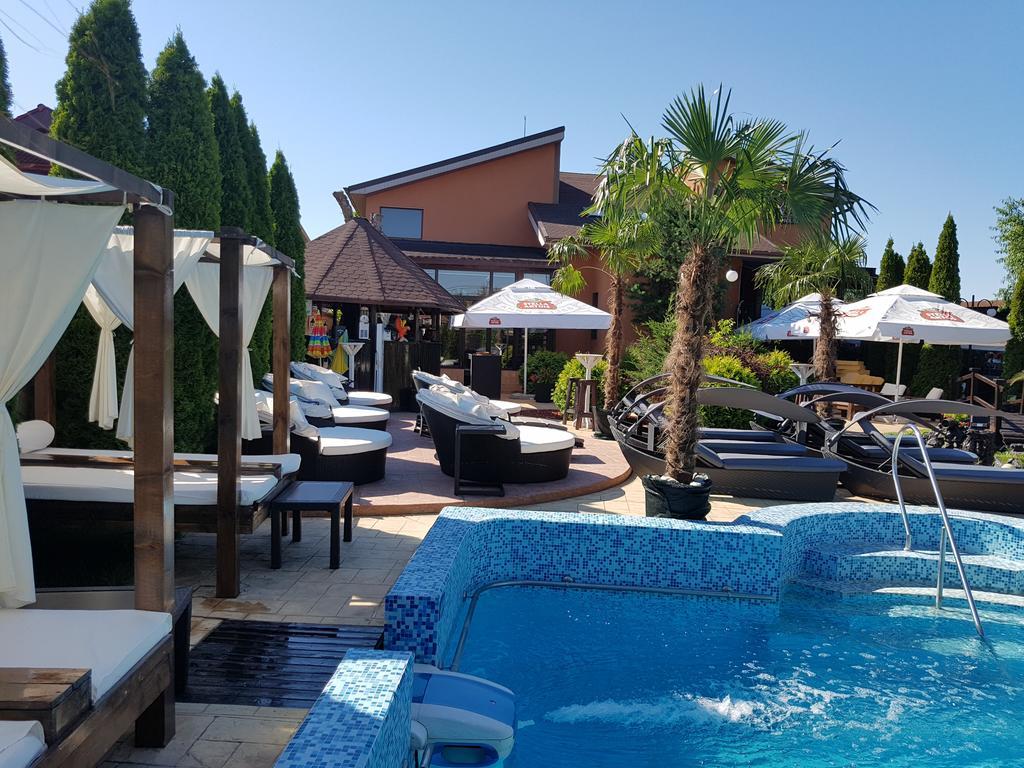 Rixo'S Guesthouse Cîrcea Dış mekan fotoğraf